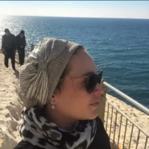 Karen Marentes CEO Scrub Sister